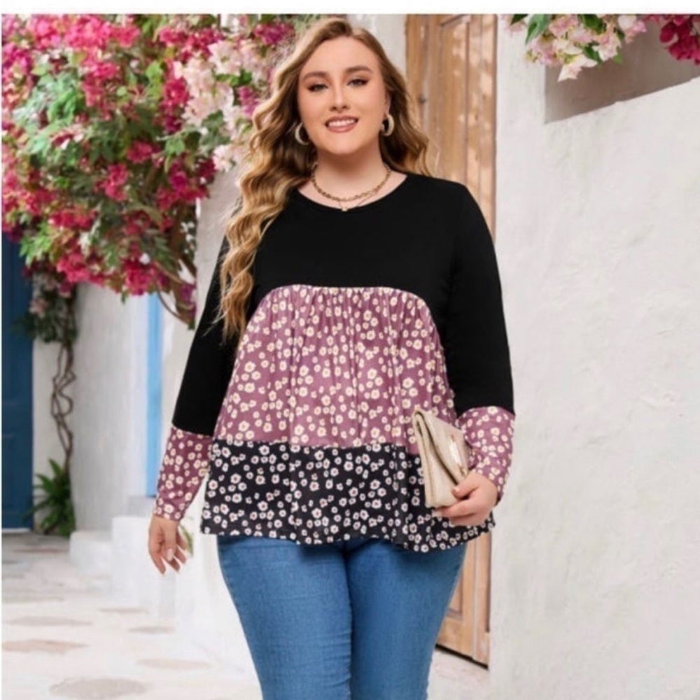New Baby dolor Colorblock top with solid color ditzy flowers 3X 🌺🌹🌸 BB
